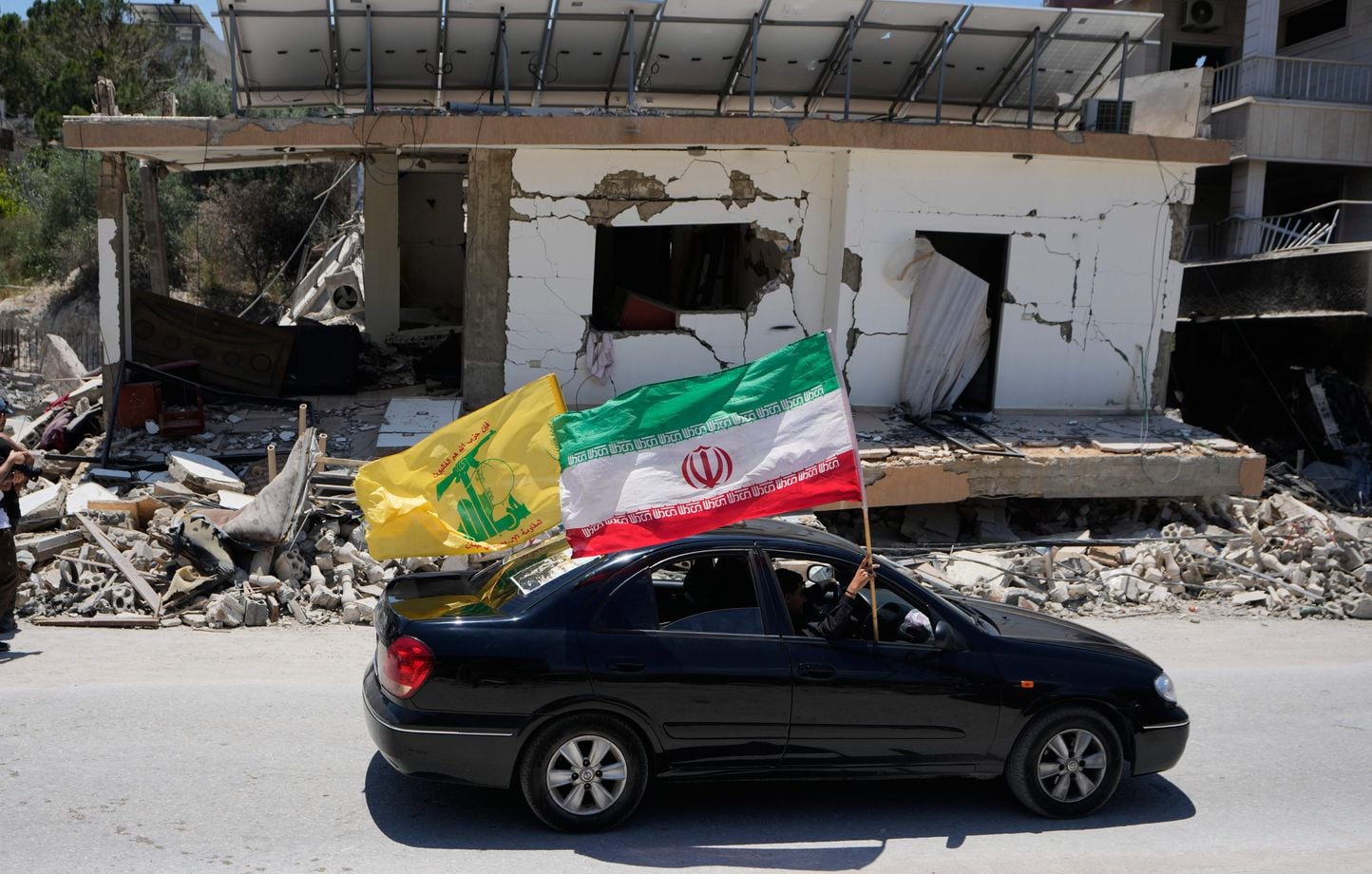 Irán acusa a Israel de violar el alto el fuego en el Líbano… Irán acusa a Israel de violar el alto el fuego en el Líbano…